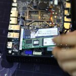 intel-nuc-hades-canyon-8i7-hvkimg9125-1-15221331547061838626403
