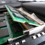 nguyen-nhan-khien-laptop-bi-cham-anh-6
