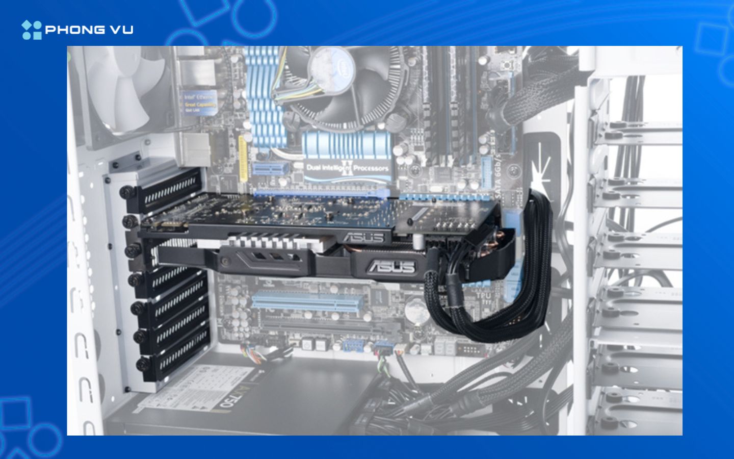 Đặt GPU vào khe PCIe x16 và ấn nhẹ cho đến khi nghe tiếng “click”