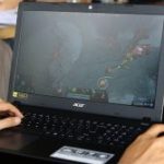 Laptop chơi game
