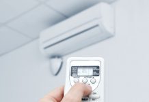 Nguyên nhân và cách khắc phục điều hòa đang chạy tự ngắt Mùa hè mà điều hòa bị hỏng thì không khác gì cực hình
