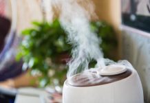 Máy phun sương tạo ẩm loại nào tốt? Đủ lựa chọn từ đắt đến rẻ cho bạn Máy phun sương giúp cân bằng lại độ ẩm phòng, tránh khô da và các bệnh đường hô hấp