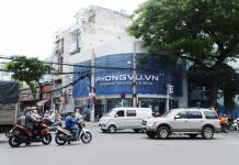 Có gì tại cửa hàng Phong Vũ mới tại Tân Bình?