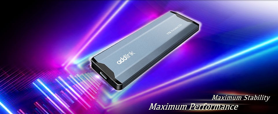 P20 Portable SSD có tốc độ truyền tải tốc độ cao và đi kèm với một túi đựng độc đáo