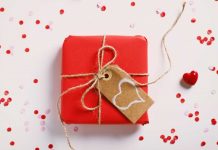 Top 15 món đồ công nghệ làm quà Valentine tặng bạn gái cực kỳ thiết thực 5 Quà tặng ý nghĩa dịp Valentine từ giá thấp đến cao vừa xinh xắn lại hữu dụng