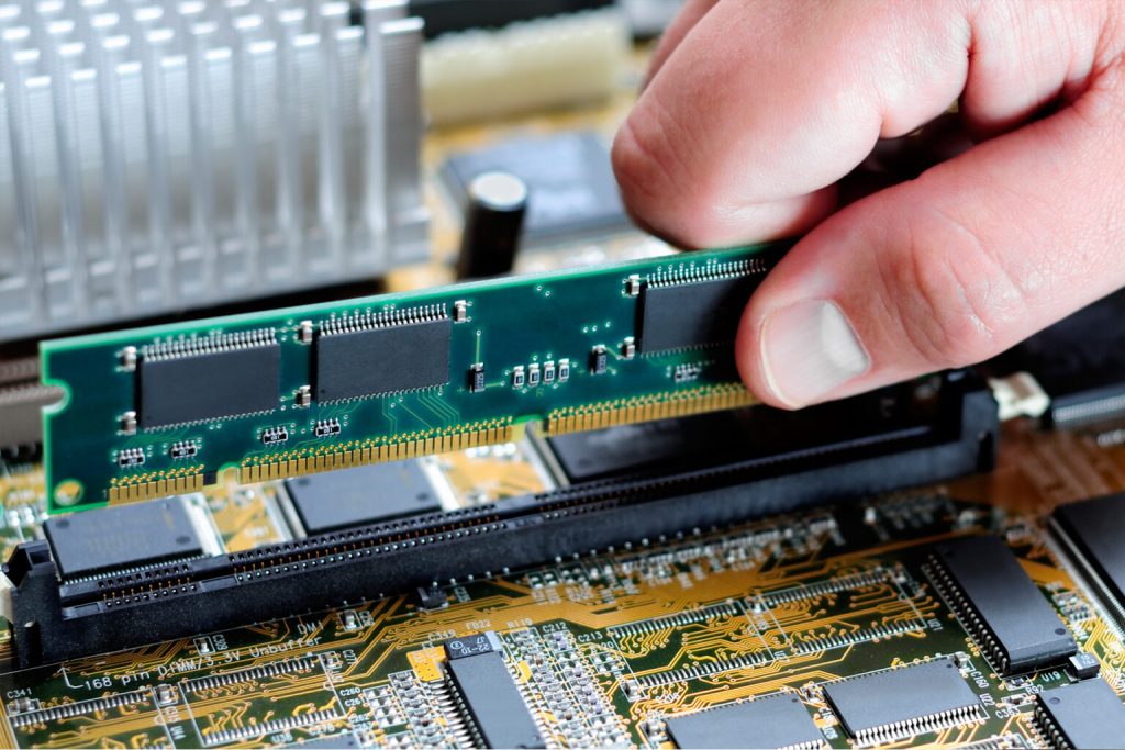 Dung lượng RAM laptop cho dân kỹ thuật cần bao nhiêu là đủ?