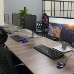 man-hinh-may-tinh-van-phong