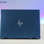 Top-10-laptop-mini-2024-nho-gon-mang-di-dau-cung-tien-1