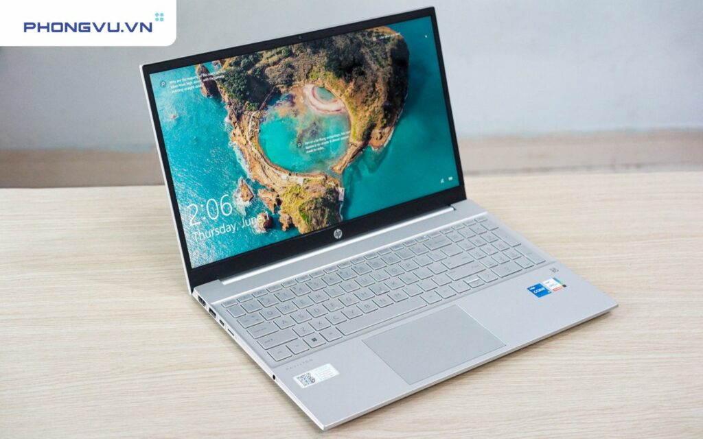 Laptop HP Pavilion thường sở hữu những loại màn hình có độ phân giải Full HD với kích thước tương đối rộng