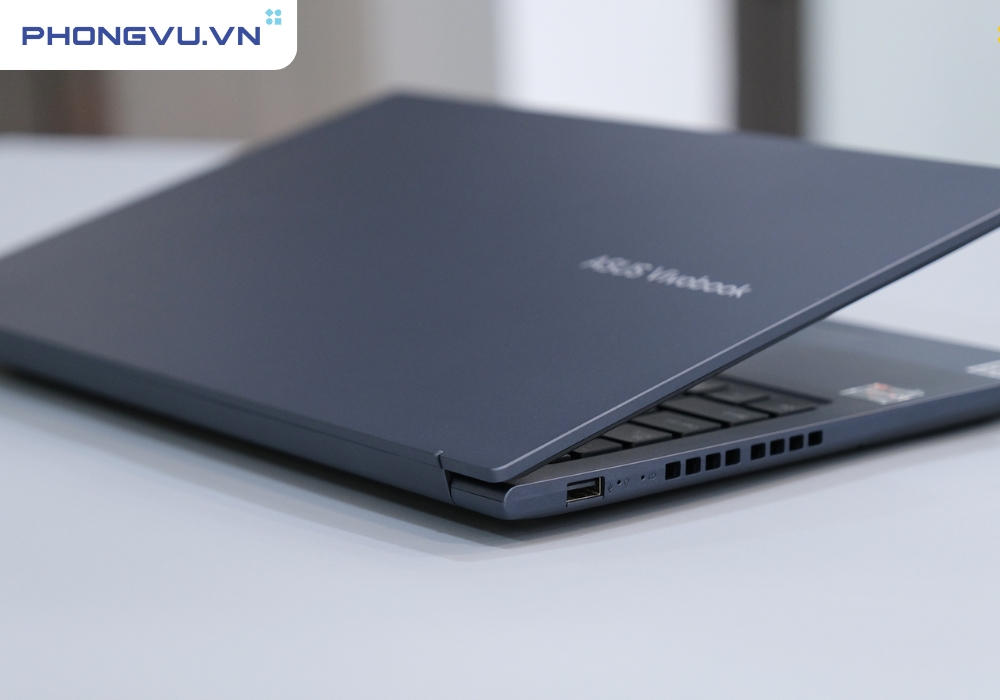 Laptop Asus Vivobook được trang bị đa dạng cổng kết nối.