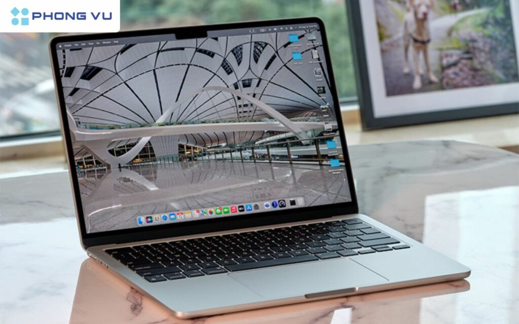 thiết kế MacBook Air M2 tinh tế mỏng nhẹ