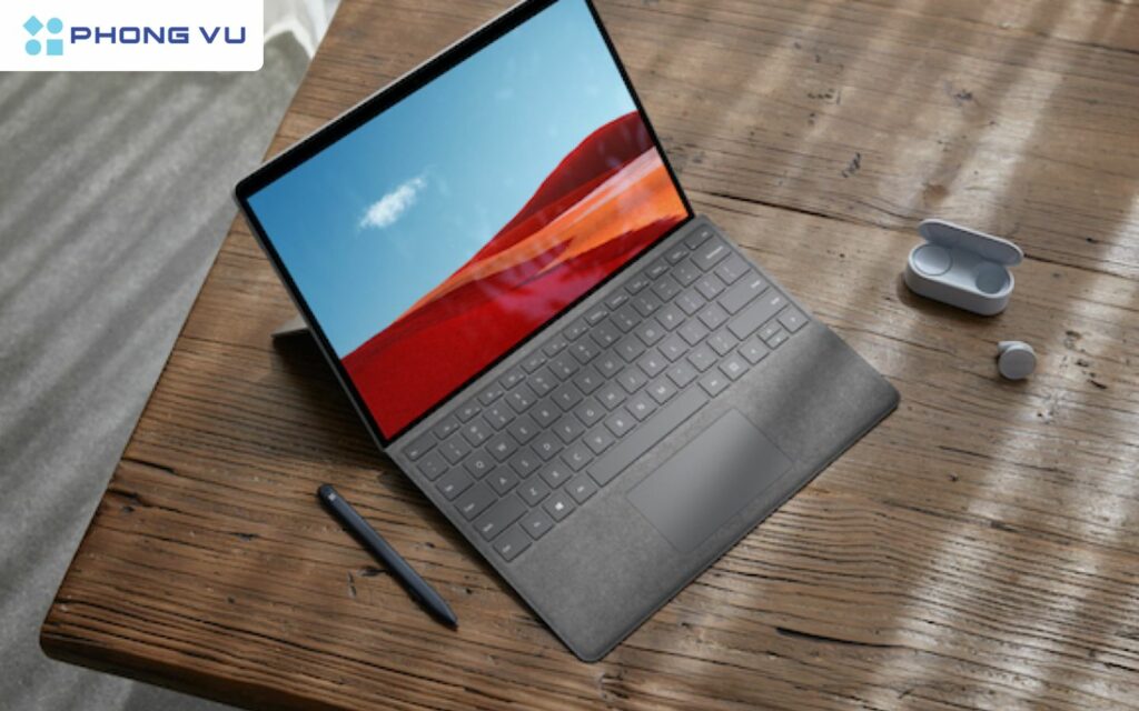 có nên mua laptop cảm ứng không