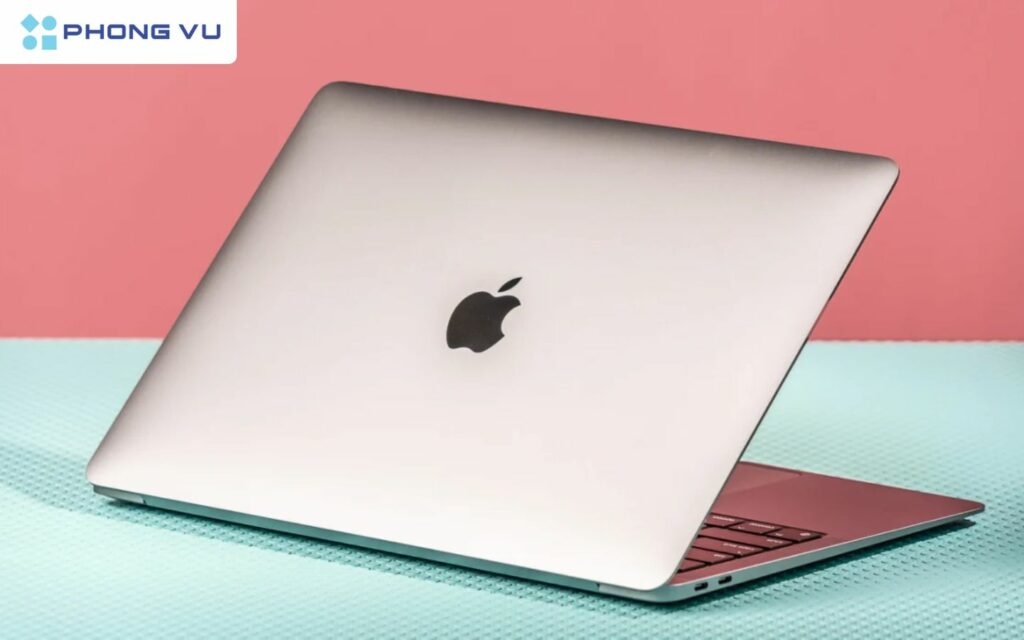 Macbook sẽ phù hợp hơn với những người sử dụng cho các công việc như lập trình, thiết kế đồ họa, chỉnh sửa video, hình ảnh...