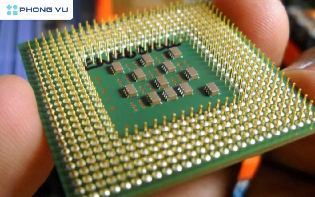 CPU là trung tâm điều khiển của mọi hoạt động trên máy tính.