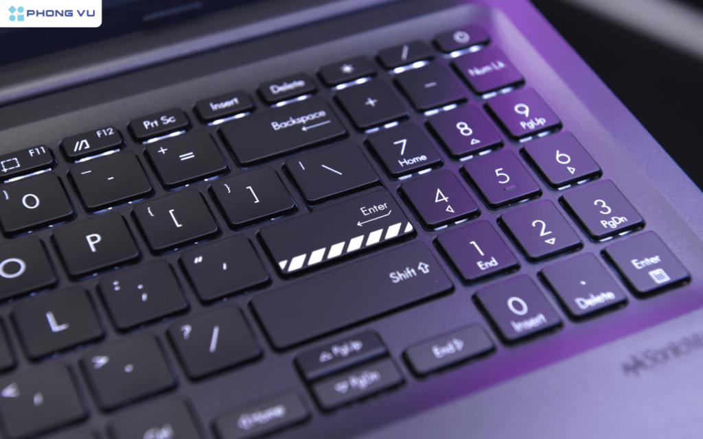 ASUS Gaming Vivobook (K3605) được thiết kế để dễ dàng kết nối với các thiết bị ngoại vi nhờ vào số lượng cổng đa dạng