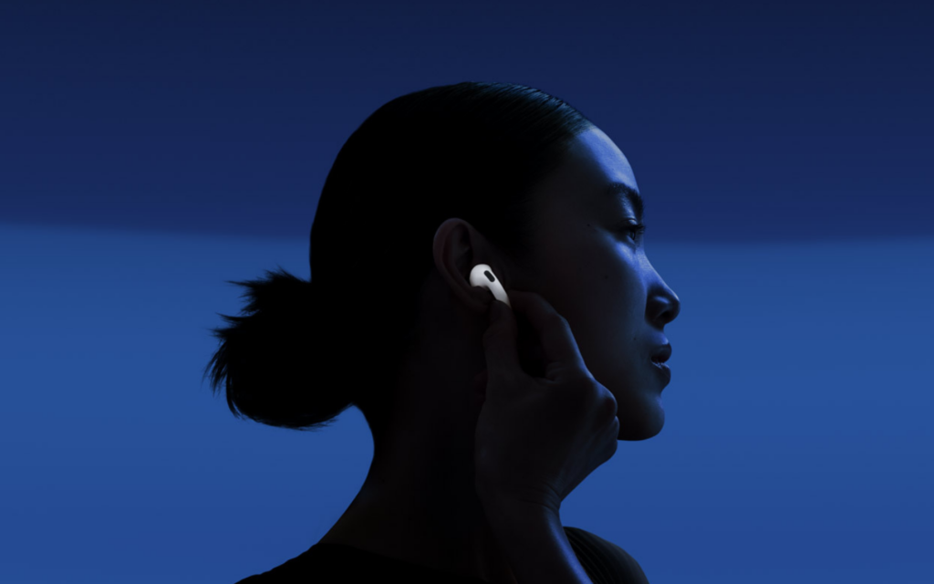 AirPods Pro 2 có giá chỉ với 5.490.000 chính hãng tại Phong Vũ