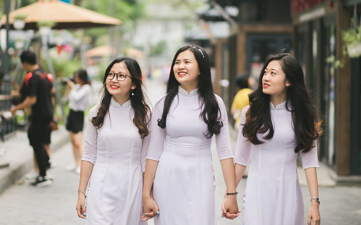 Đây là dịp để mọi người nhìn nhận lại vai trò quan trọng của người phụ nữ trong gia đình và ngoài xã hội