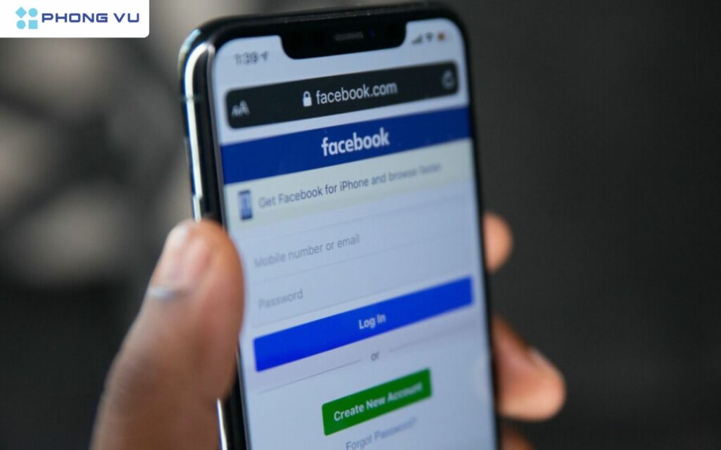 Không nên chia sẻ mật khẩu Facebook của bạn với người khác