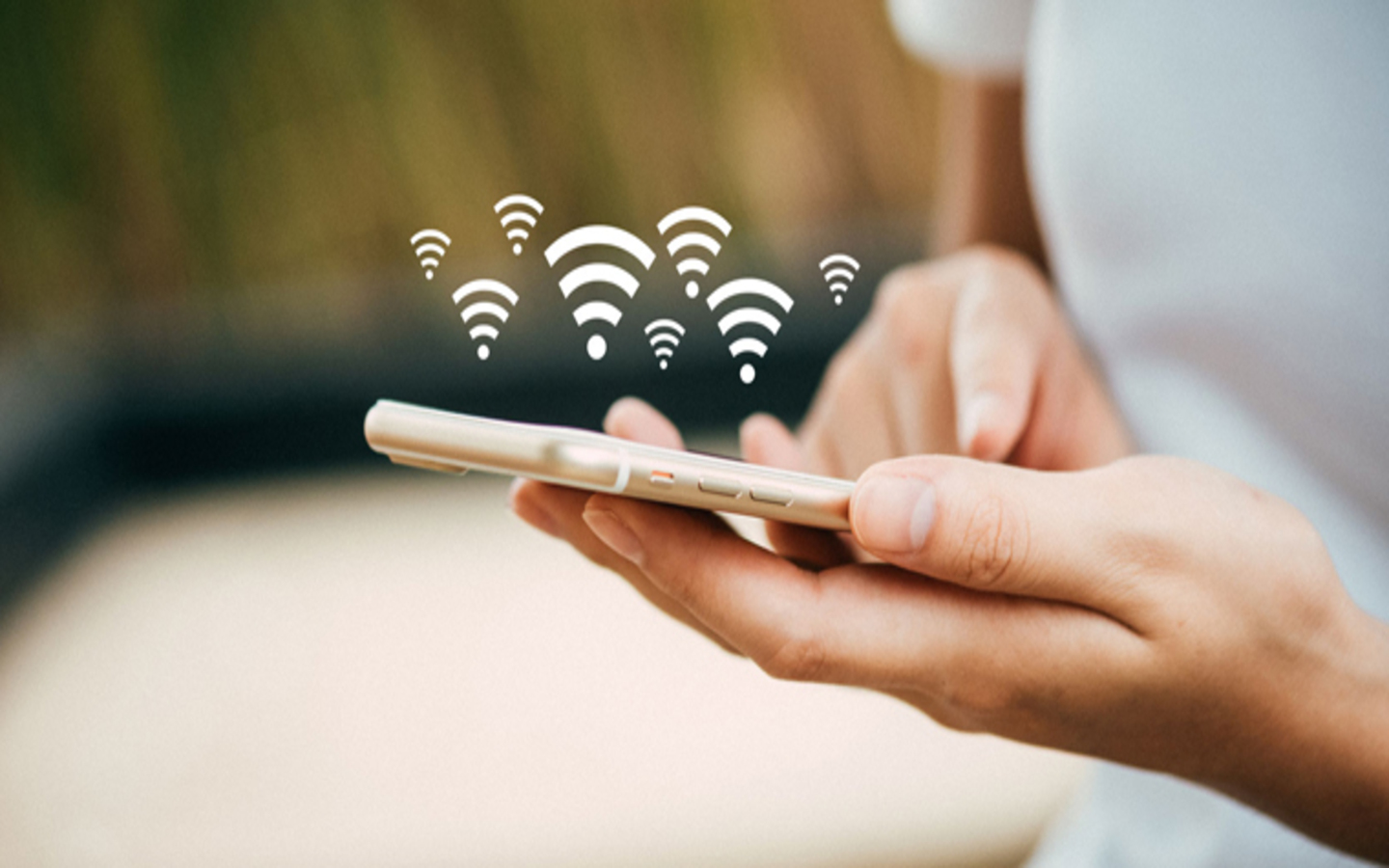 Di chuyển đến nơi ít thiết bị kết nối để cải thiện tốc độ Wi-Fi