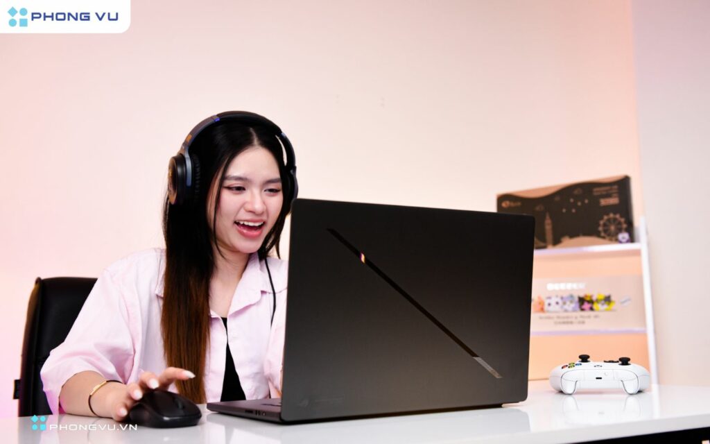 ASUS ROG Zephyrus G16 mang đến sức mạnh vượt trội, sẵn sàng xử lý các tựa game đồ họa nặng nhất và cả các tác vụ đòi hỏi cao như dựng video hoặc xử lý đồ họa 3D