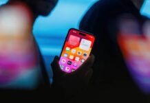Lỗi kỳ lạ khiến iPhone phát ra giọng nói làm người dùng lo lắng