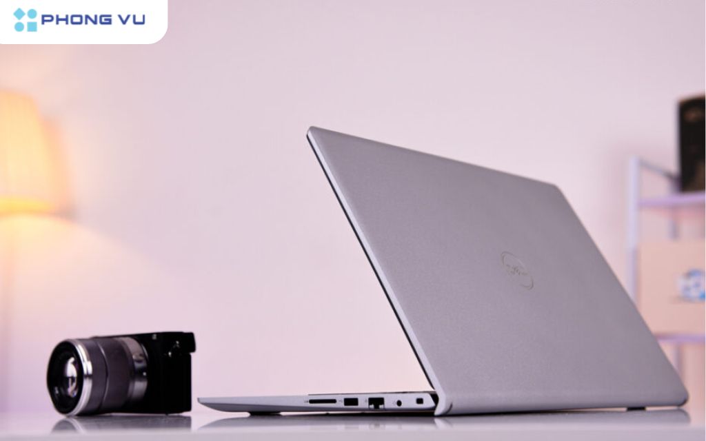 Top 10 laptop văn phòng giá dưới 25 triệu bán chạy nhất tại Phong Vũ 1 Laptop Dell Inspiron 15 3520: Hiệu năng mạnh mẽ, màn hình sắc nét, thiết kế gọn nhẹ - lý tưởng cho công việc văn phòng hàng ngày.