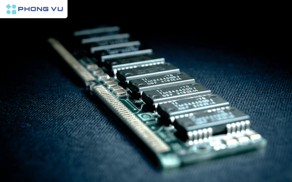 Kiểm tra dung lượng bộ nhớ và RAM