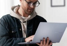 Asus Vivobook S 14: Laptop AI chuẩn Copilot+ PC, hiệu năng mạnh mẽ, thiết kế thời thượng Asus Vivobook S 14: Laptop AI chuẩn Copilot+ PC, hiệu năng mạnh mẽ, thiết kế thời thượng