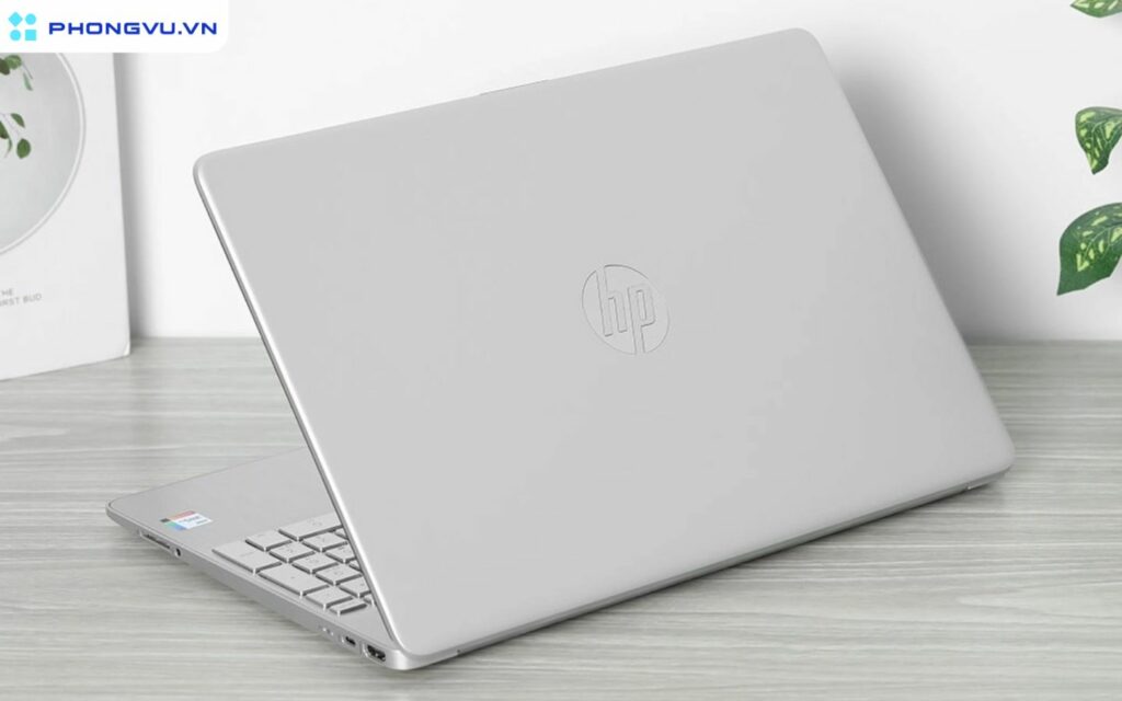 HP 15s là một trong các dòng laptop cho sinh viên phổ thông