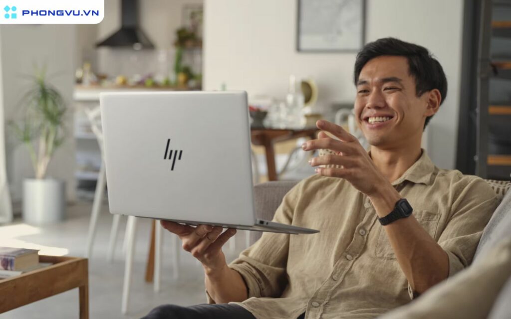 HP Pavilion đại diện cho phân khúc tầm trung với thiết kế sang trọng và hiệu năng mạnh mẽ