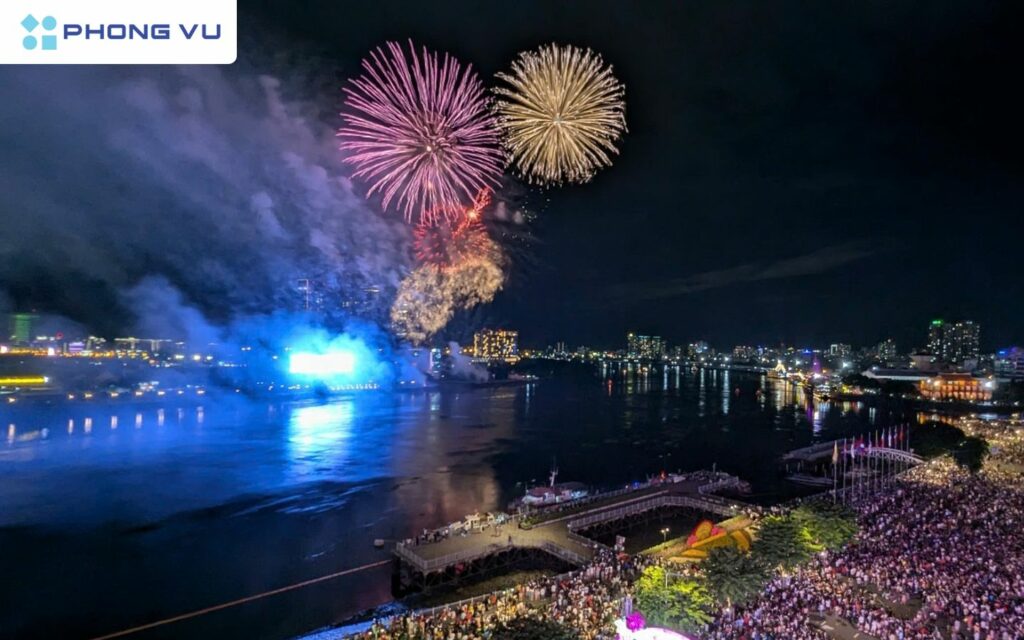 Công viên văn hóa Đầm Sen lý tưởng để chiêm ngưỡng màn bắn pháo hoa, cùng chương trình laser nhạc nước hoành tráng