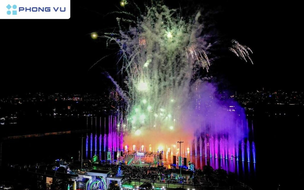 Khu đô thị Vạn Phúc sẽ tổ chức một lễ hội đặc sắc, với màn bắn pháo hoa rực rỡ và lễ hội hoa hướng dương