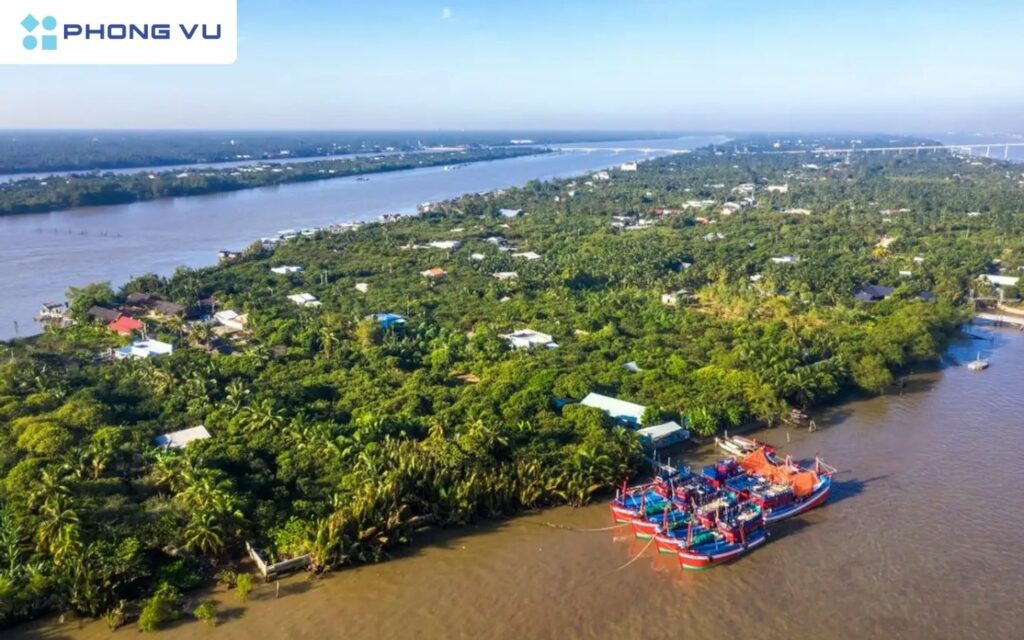 Bên cồn được sử dụng để chỉ những vùng đất nổi lên giữa lòng sông