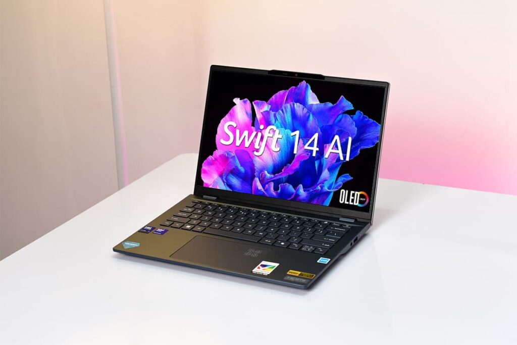 Acer Swift 14 AI SF14-51 cũng được hoàn thiện từ nhôm cứng cáp và xứng danh với một chiếc laptop cận cao cấp