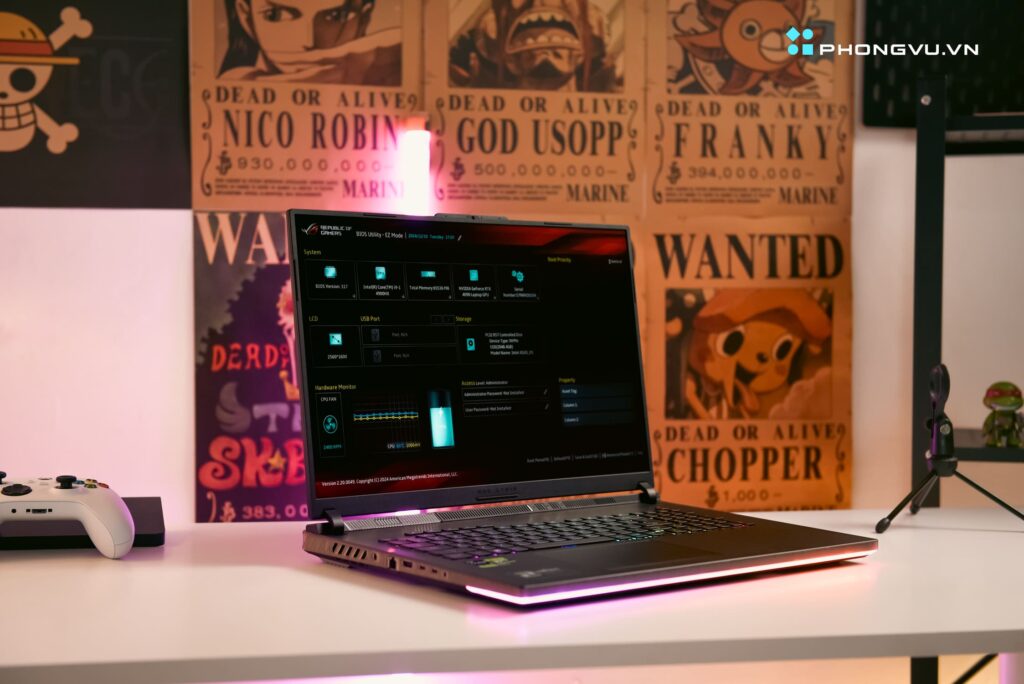 ROG Strix Scar 18 thể hiện rõ phong cách "cỗ máy chiến game"