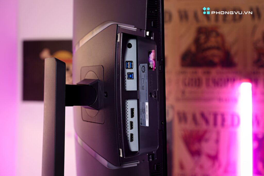 danh gia man hinh lg 32 inch ultragear oled 2