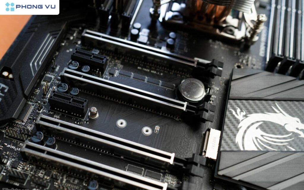 Phiên bản PCIe quyết định tốc độ truyền dữ liệu giữa các thiết bị, ảnh hưởng lớn đến hiệu năng tổng thể.