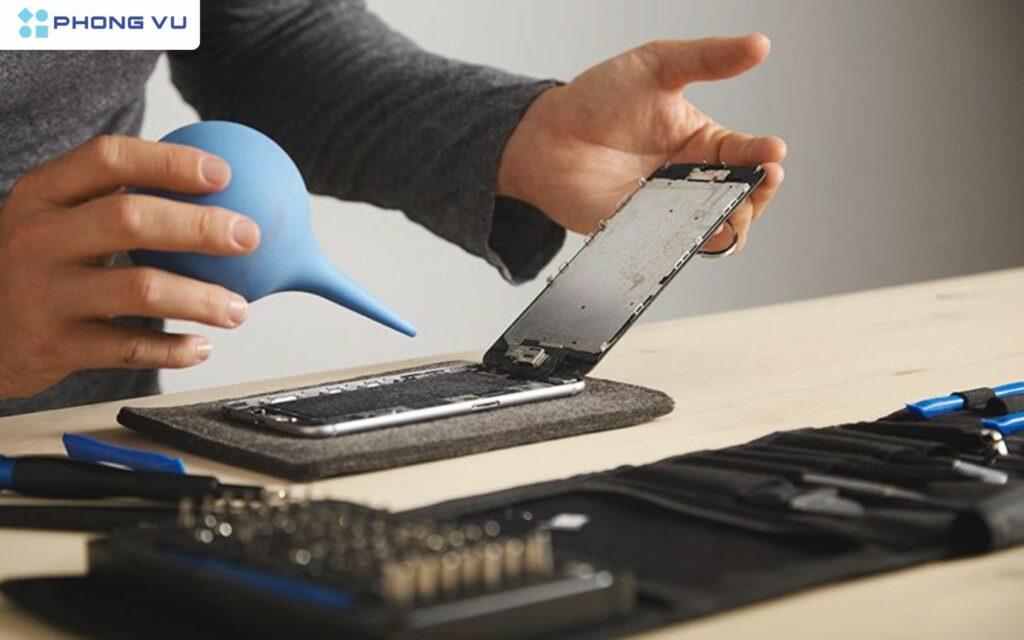 Mạng Mobifone bị lỗi phải làm sao? Cách khắc phục đơn giản 7 Việc bảo dưỡng điện thoại định kỳ, bao gồm kiểm tra pin, vệ sinh khe SIM, và cập nhật phần mềm, sẽ giúp đảm bảo thiết bị hoạt động ổn định.