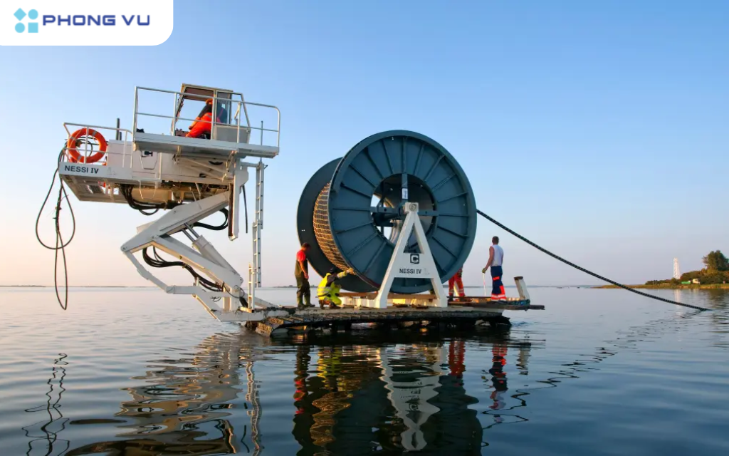 Việc xây dựng tuyến cáp quang biển riêng sẽ giúp Meta giảm thiểu rủi ro về địa chính trị