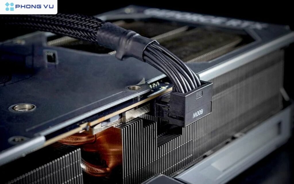 Dòng RTX 5000 series sẽ hỗ trợ PCIe 5.0, mang lại băng thông gấp đôi PCIe 4.0, giúp tăng tốc độ truyền tải dữ liệu giữa GPU và các thành phần khác của hệ thống.