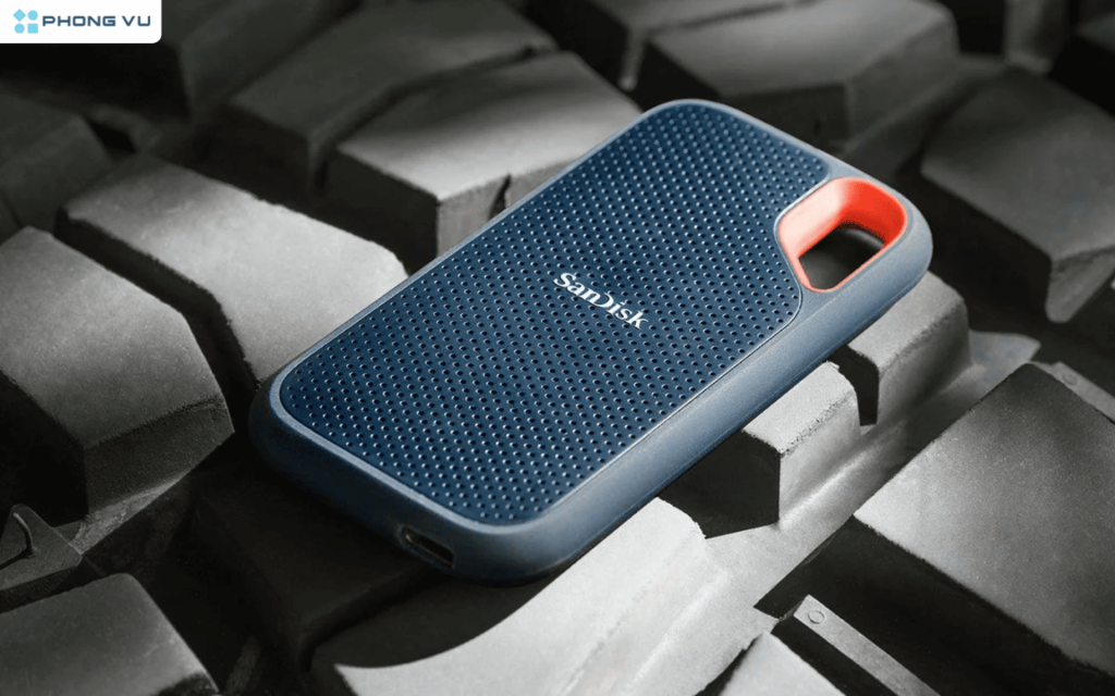 Các ổ cứng di động với dung lượng 1TB hoặc 2TB từ các thương hiệu như WD, Seagate, Belkin và Ugreen sẽ là lựa chọn lý tưởng. 