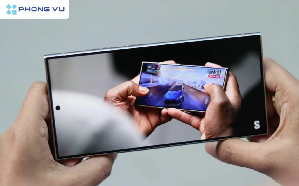 Tất tần tật thông tin về Galaxy S25 Ultra cho đến bây giờ 3 Samsung đã trang bị cho flagship tiếp theo của mình một màn hình Quad-HD+ 6.9 inch với độ sáng cực đại lên đến 3000 nits