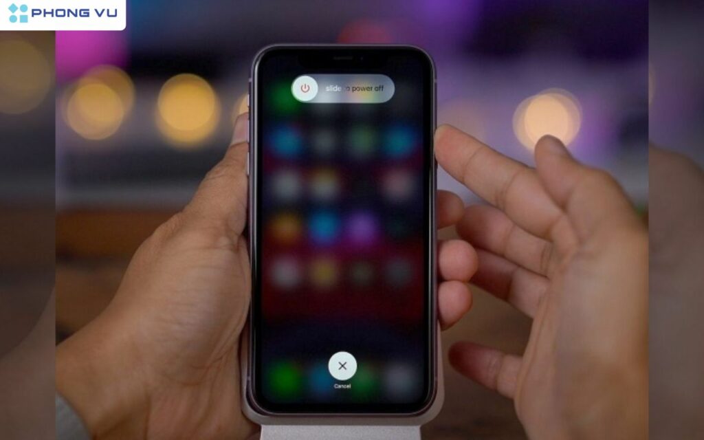 Thả tay và trươt nút từ trái sang phải để tắt nguồn