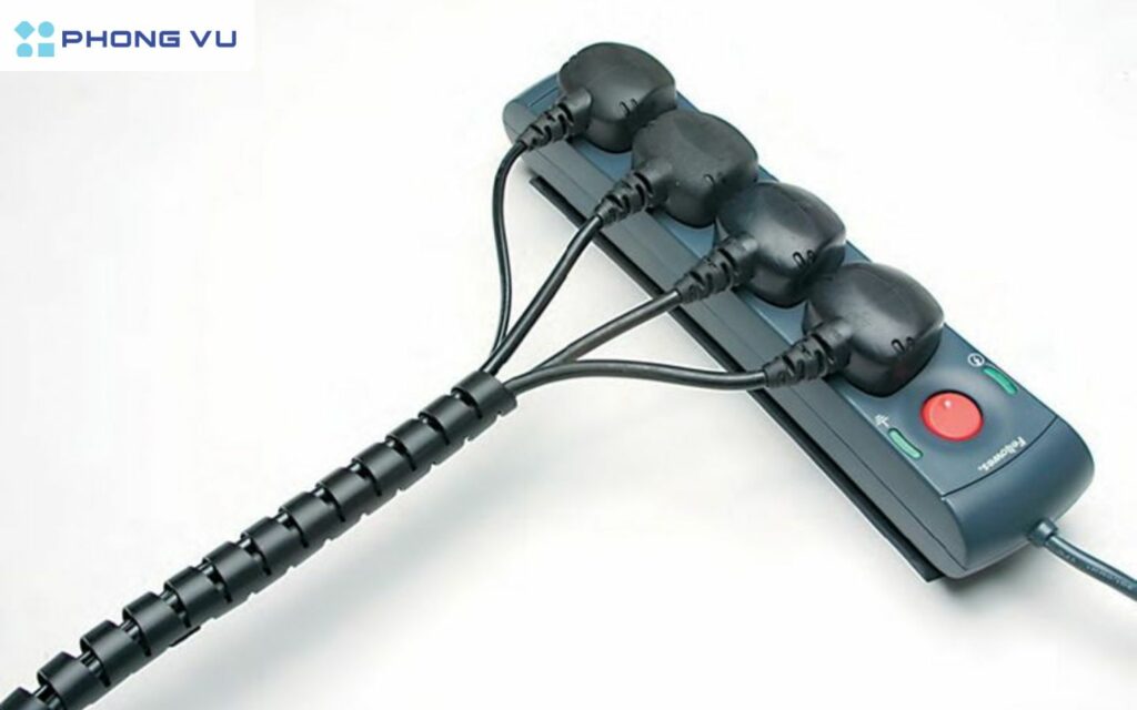 Buộc các dây cáp là một cách hữu ích để làm gọn không gian làm việc