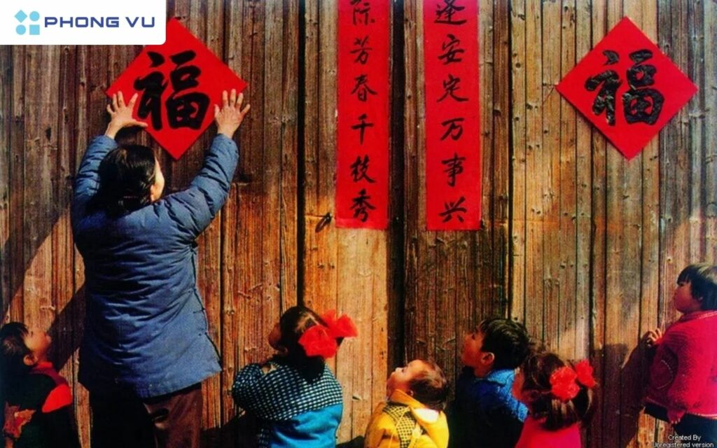 Câu đối tiếng Trung cổ điển, mang đậm nét văn hóa Á Đông, thể hiện sự trang trọng và sang trọng