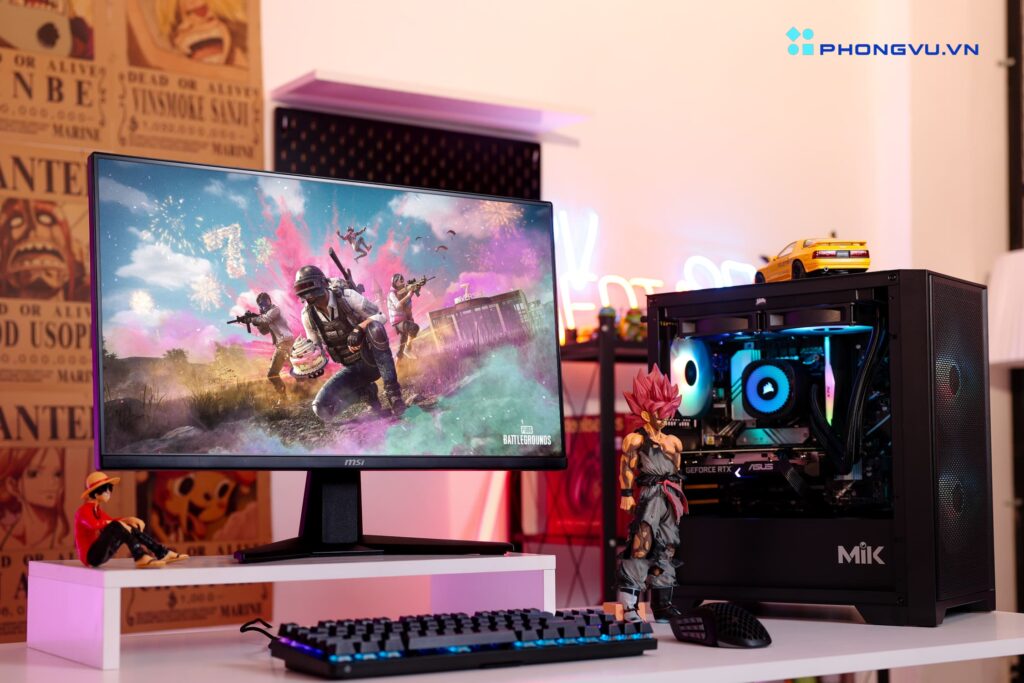 MSI G255F cũng mang đến một thiết kế khá tối giản, anh em sẽ có một chân đế cứng cáp được thiết kế theo dạng chữ V