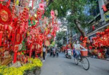 Hướng và giờ xuất hành tốt nhất đầu năm Tết Ất Tỵ 2025, gặp nhiều may mắn Xuất hành đầu năm 2025