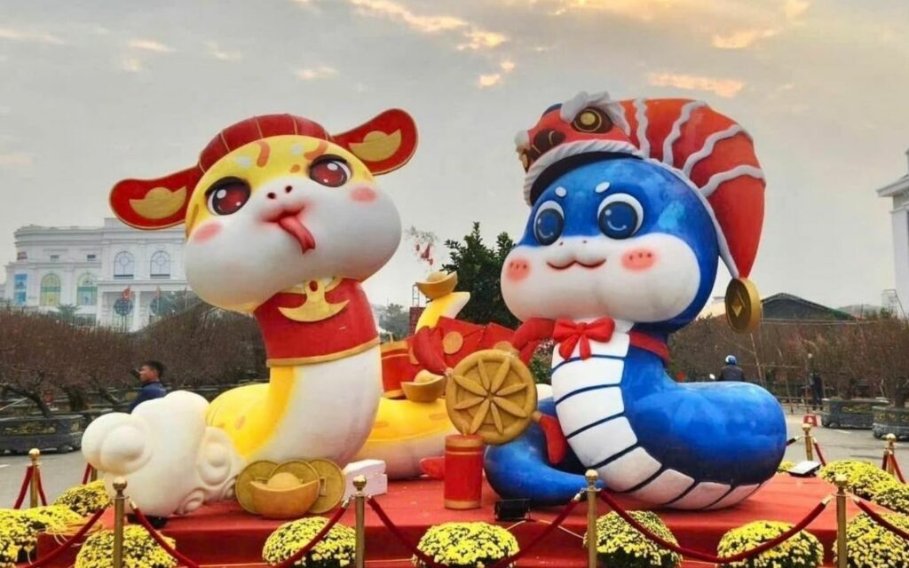 Linh vật ở Phú Thọ được bình chọn là 'hoa hậu rắn'