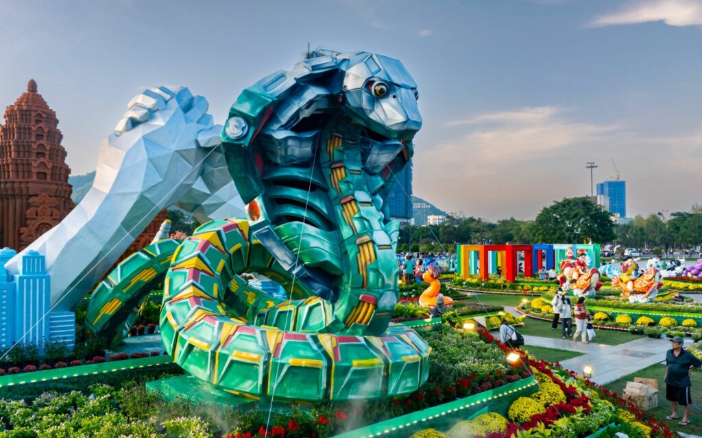 Linh vật xuân Ất Tỵ theo phong cách hiện đại, gắn liền xu hướng chuyển đổi số và phát triển công nghệ