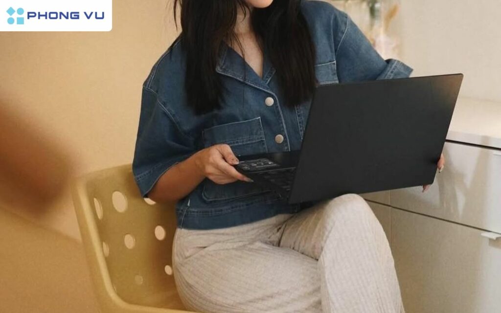 ASUS Zenbook 14 2025 - Laptop AI Nhẹ Gọn, Màn OLED Chuẩn Màu 3 Pin Lâu, Sạc Nhanh Cho Ngày Dài Làm Việc